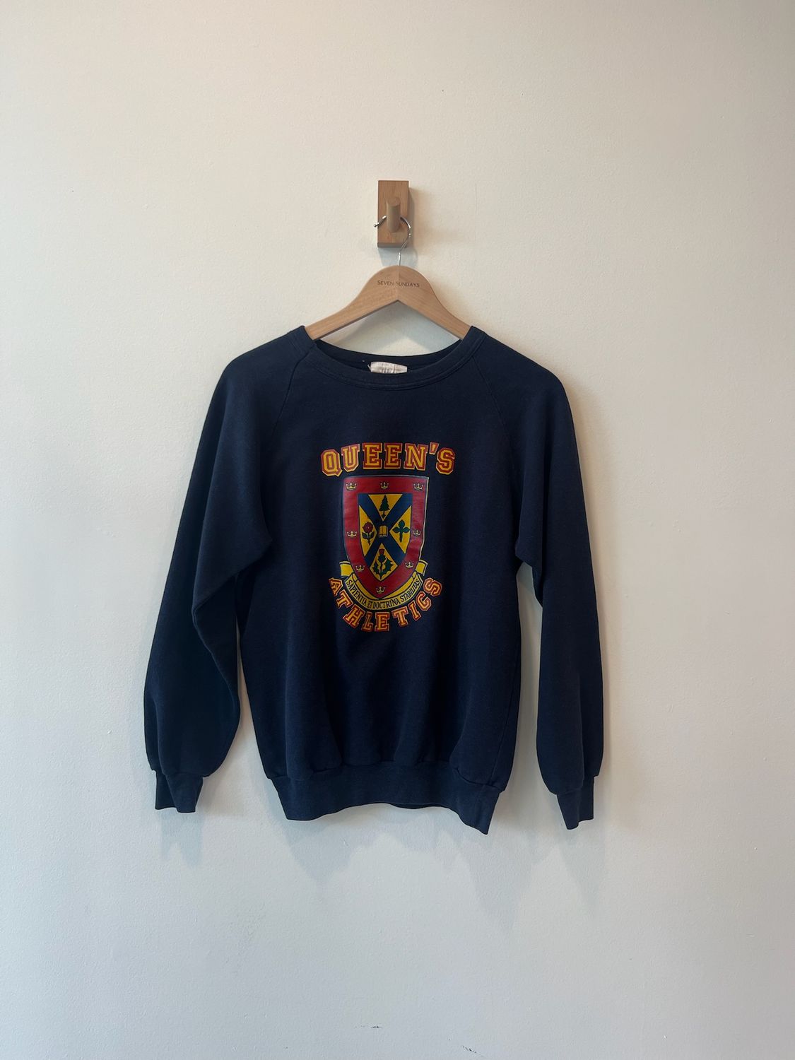 1A5 - Queens Athletic Raglan Sleeve Crew 90s 