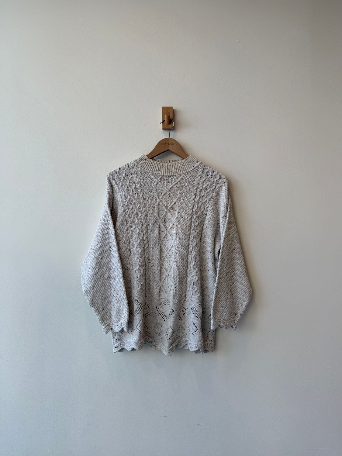 1A6 - Heather Cream Cable Knit Sweater 90s 