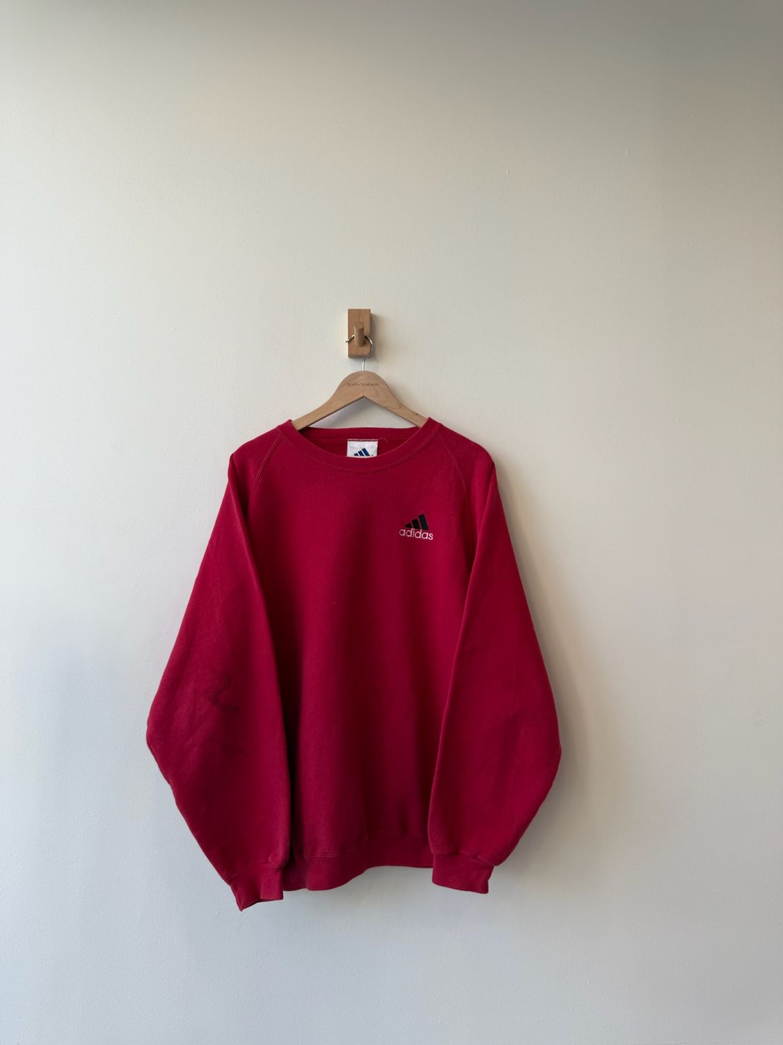 1A6 - Adidas Red Striped Crew 90s