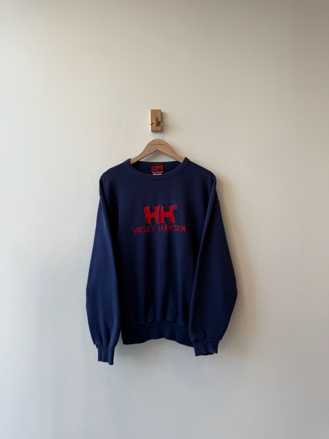 1A6 - Helly Hansen Logo Crew 90s