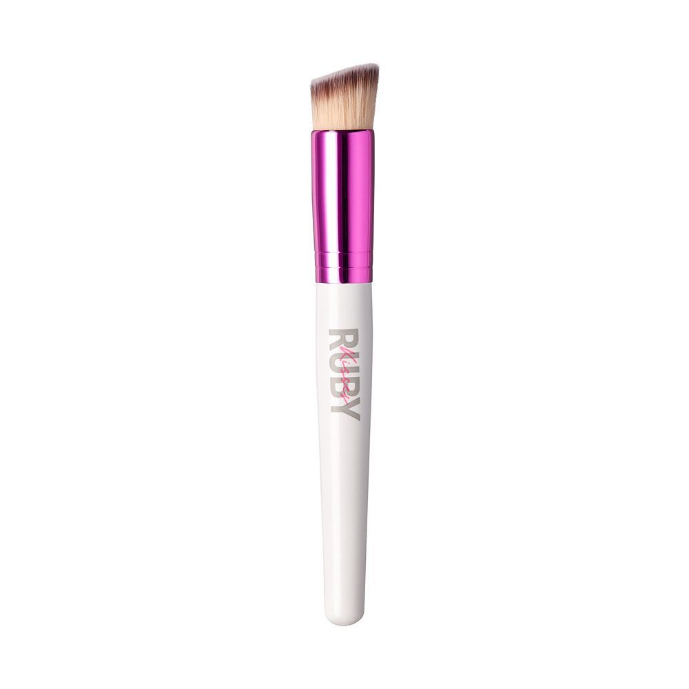 RUBY KISSES ANGLED KABUKI BRUSH
