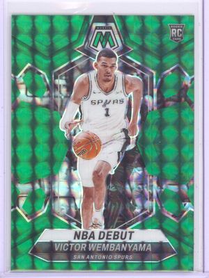 2023-24 Panini Mosaic # 257 Victor Wembanyama NBA Debut Green Mosaic