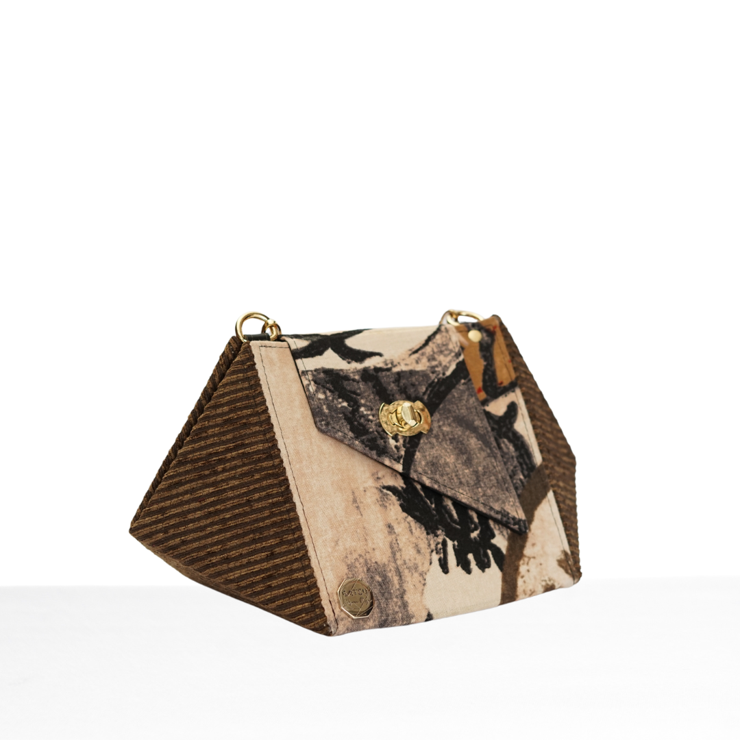 NYOKO – Brown with Print