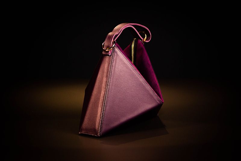 QUASAR -  PURPLE LEATHER 