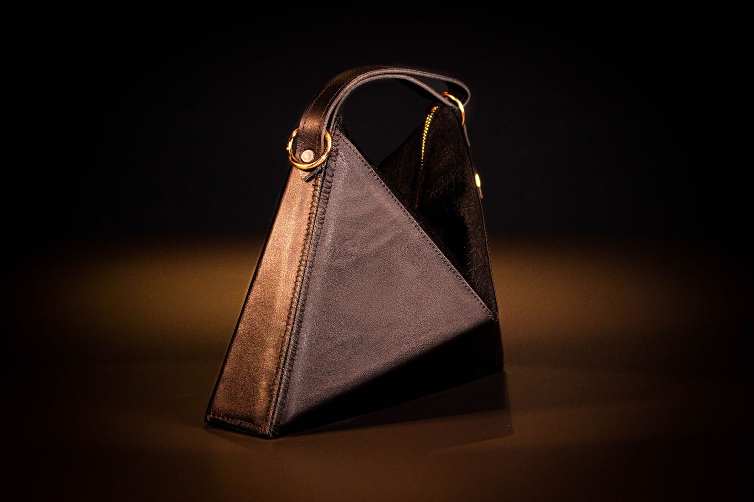 QUASAR - Black Leather