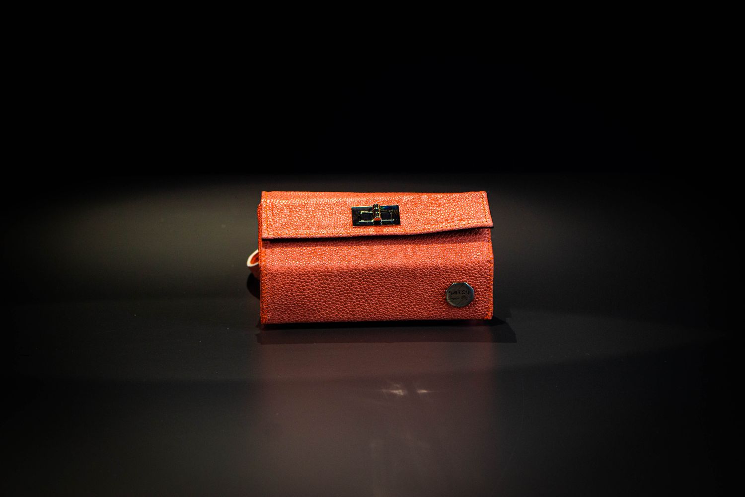HANAMI - CUERO CORAL CON TEXTURA
