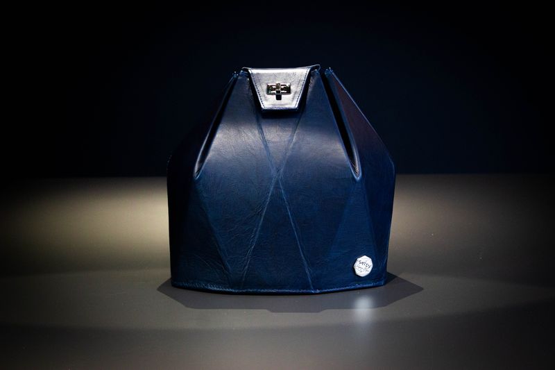 KOKORO BACKPACK - CUERO AZUL