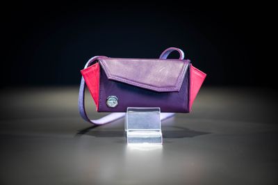 SHIBUI - CUERO MORADO Y FUCSIA