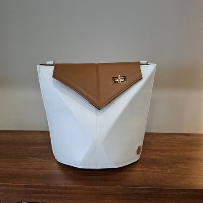 NAGAREBOSHI  CUERO BLANCO Y CARMEL