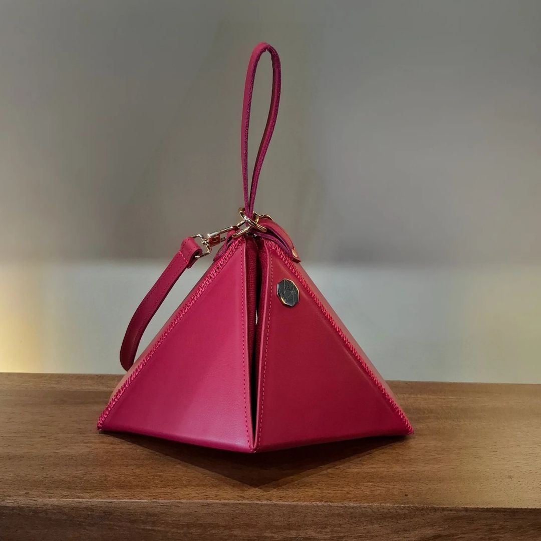 QUASAR FUCHSIA LEATHER 