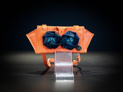 SHIBUI CORAL LEATHER