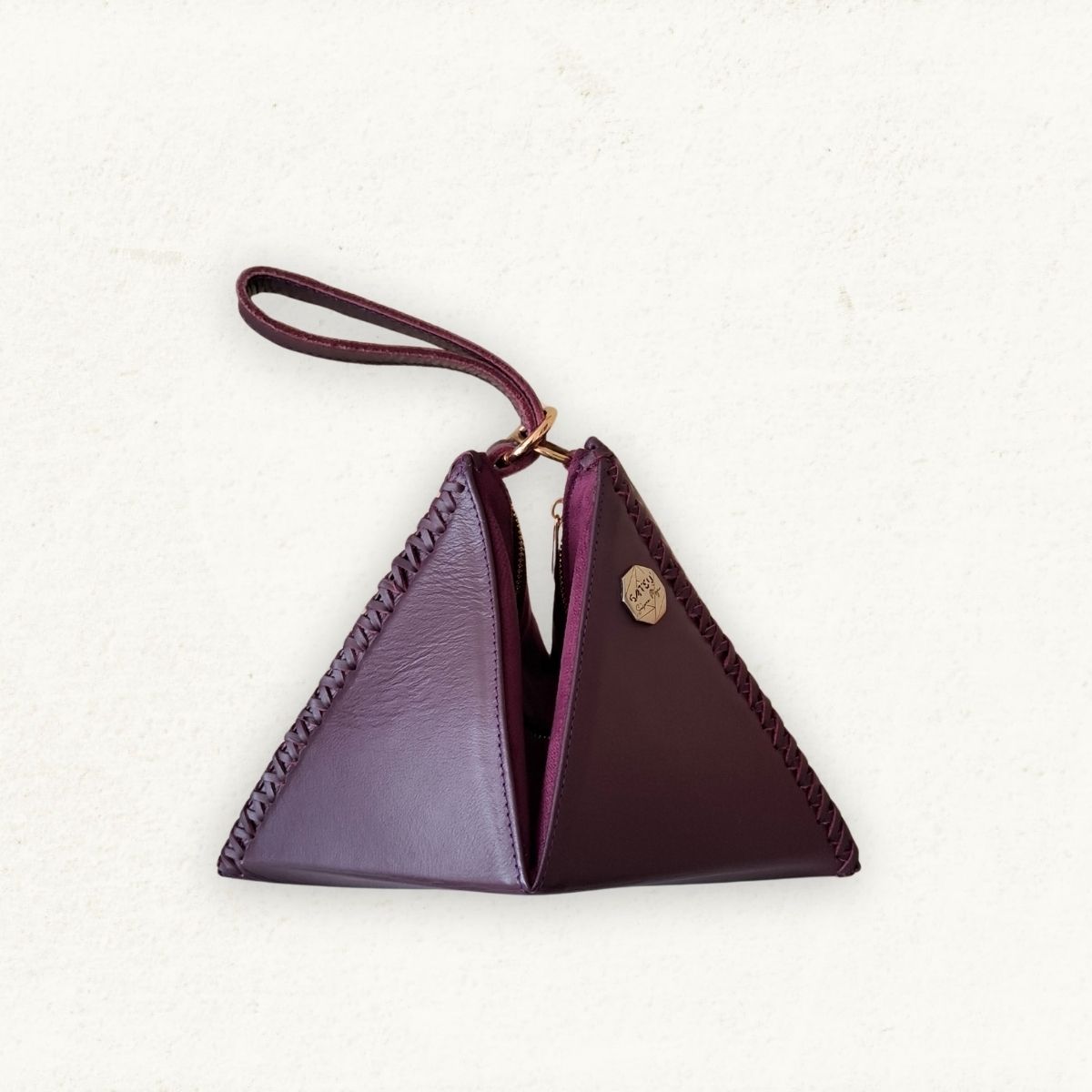 QUASAR - CUERO MORADO