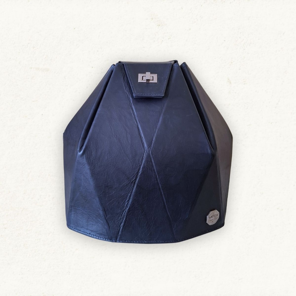 KOKORO BACKPACK - CUERO AZUL
