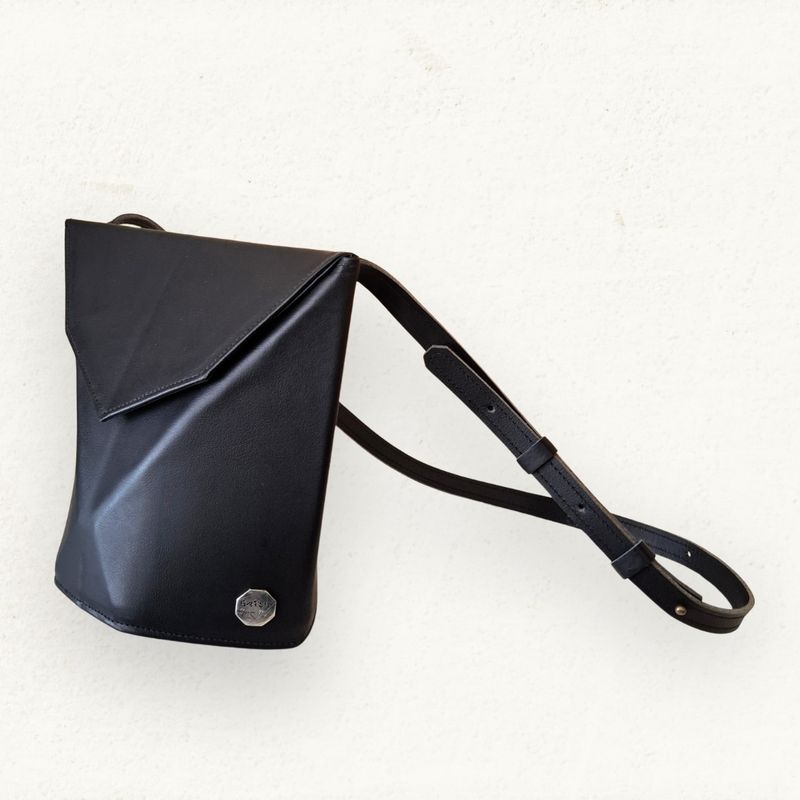 NAGAREBOSHI CUERO NEGRO 