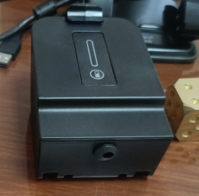 TT10008-F5 BATTERRIES + CHARGER- CHINA F5 BATTERIES
