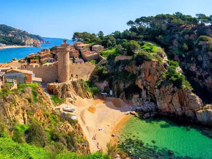 ESPAGNE  - COSTA BRAVA  - TOSSA DE MAR - APPARTEMENT  ***