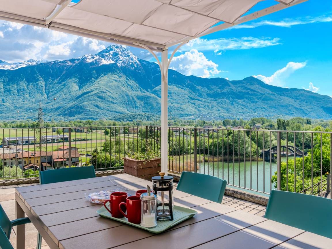 ITALIE - PROXIMITE LAC DE COME - APPARTEMENT FLAT 1