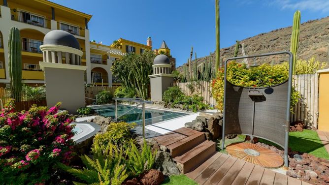 CANARIES -  GRAN CANARIA  - CORDIAL MOGAN PLAYA ****