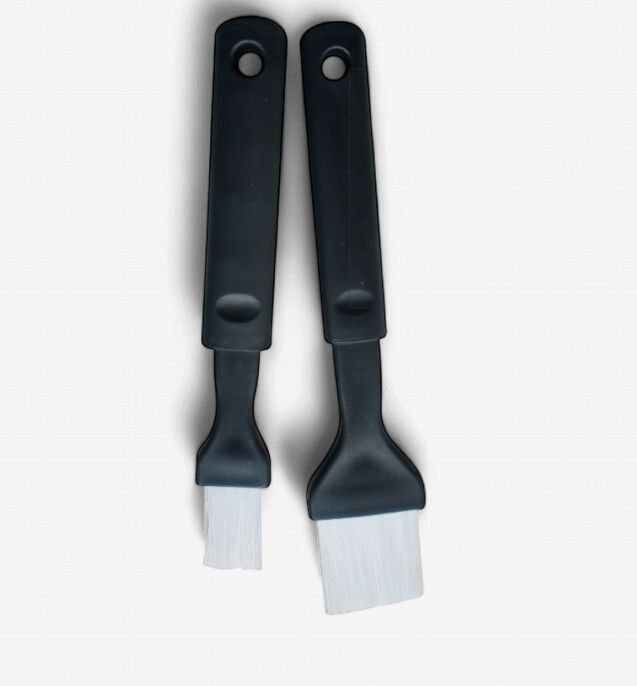 BENE CASA 2-Piece Basting Brush Set With Nylon Bristles