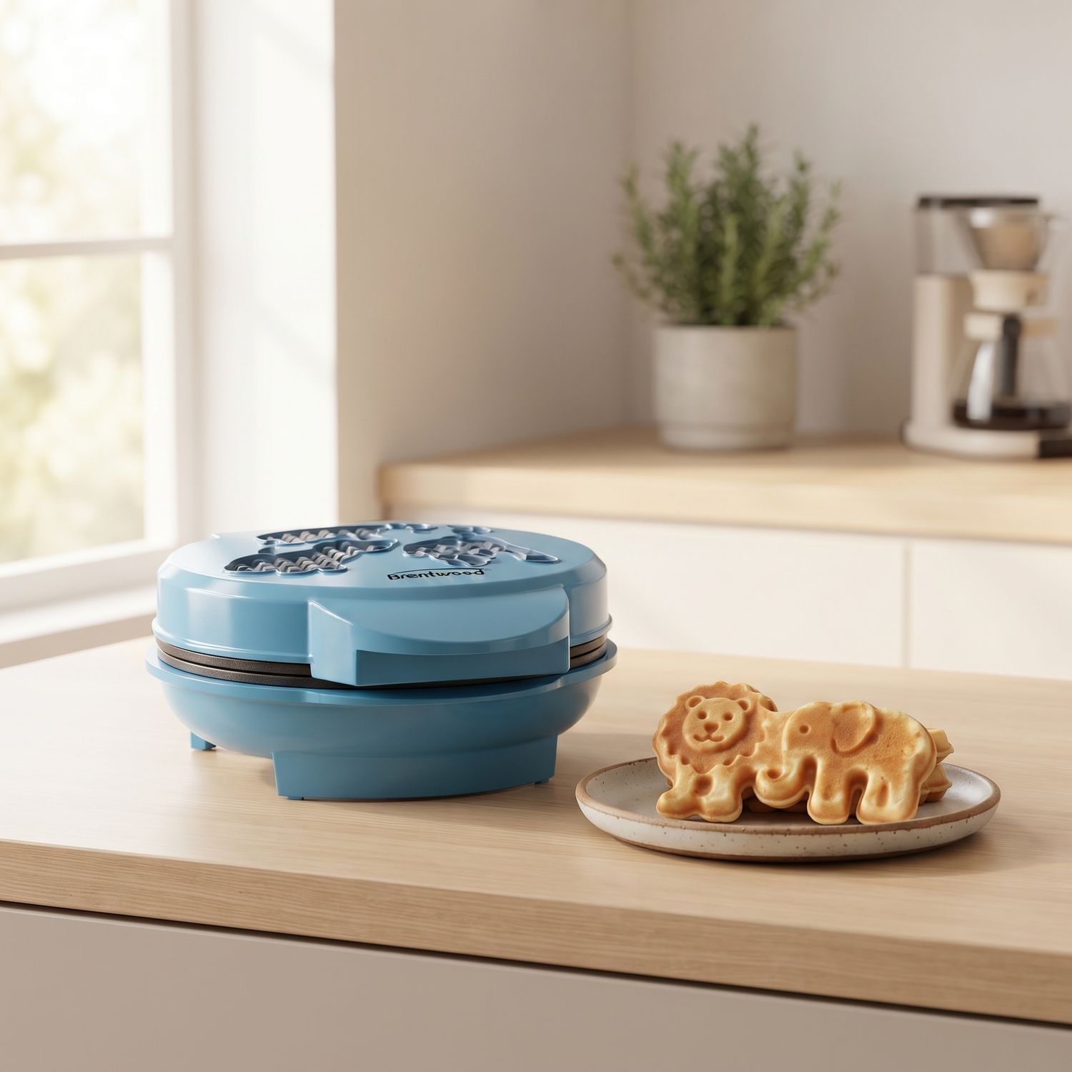 Brentwood Animal Shape Waffle Maker, Non-Stick, Makes 3 Mini Waffles, 1000W, Blue (TS-253)
