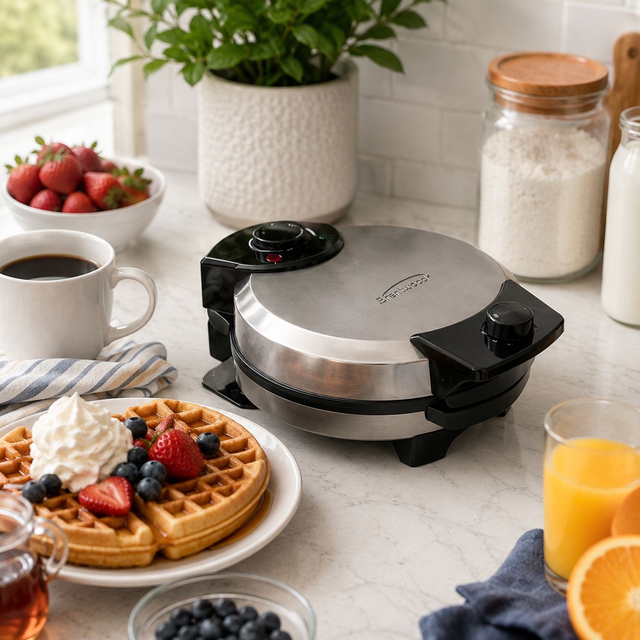 Brentwood Select 7-Inch Round Belgian Waffle Maker with Non-Stick Plates, Adjustable Temperature Control &amp; Cool-Touch Handles, Silver/Black (TS-230S)