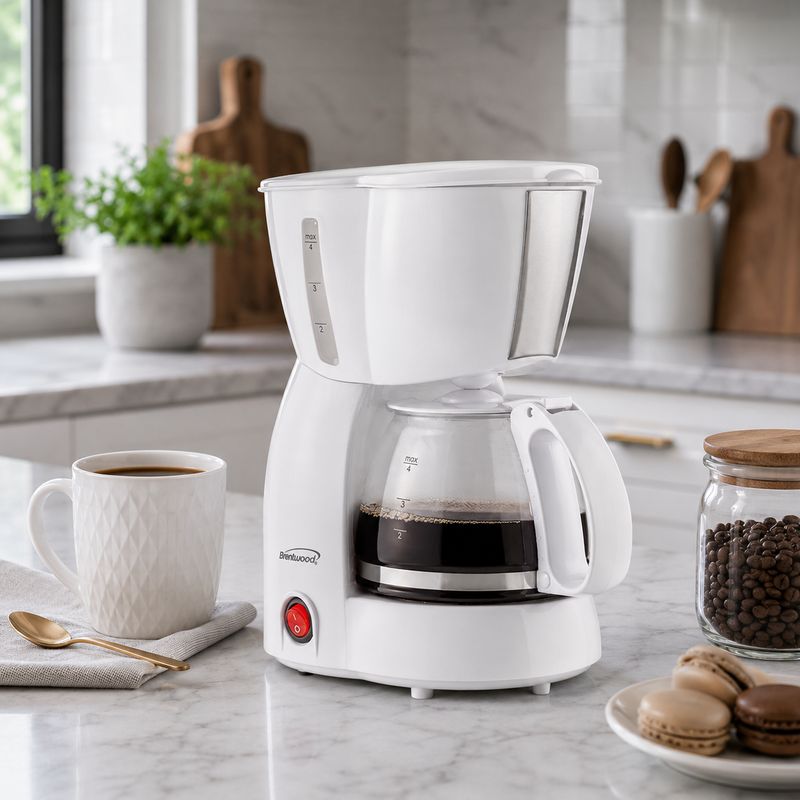 BRENTWOOD 4 Cup Coffee Maker in White