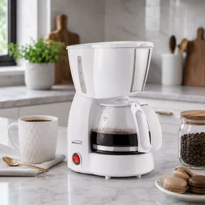 Brentwood 4-Cup Coffee Maker with Heat-Resistant Glass Carafe, 650W, White (TS-213W)
