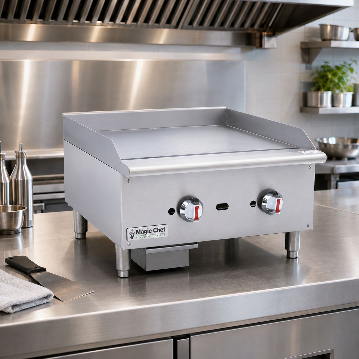 Magic Chef 24" Commercial Thermostatic Countertop Gas Griddle in Stainless Steel