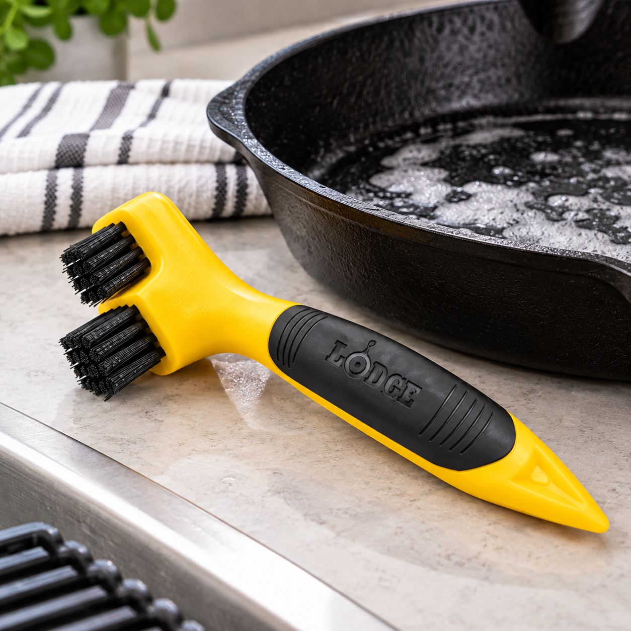 LODGE CORNER &amp; GROOVE CAST IRON SCRUB BRUSH WITH DUAL NYLON BRUSH HEADS &amp; SCRAPER – CGBRSH – UPC 075536049977