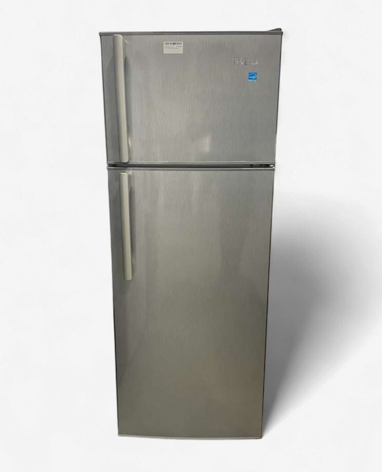 PREMIUM LEVELLA 7.4 CuFt Refrigerator in Silver