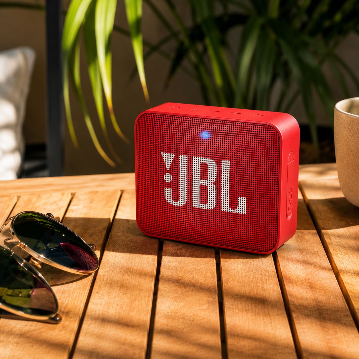 JBL Go 2 Portable Bluetooth Speaker in Red