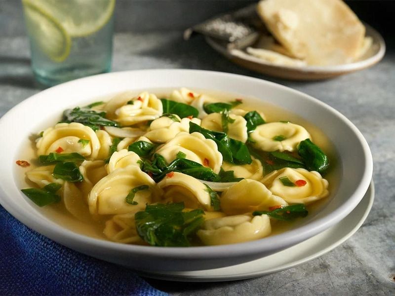 Tortellini en brodo
