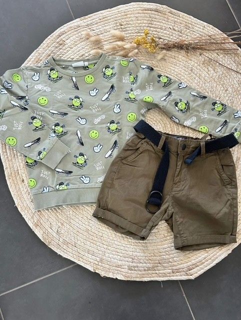 Trui Mini Rebels en short Petrol Industries. Maat 128 Trui Mini Rebels en short Petrol Industries. Maat 128