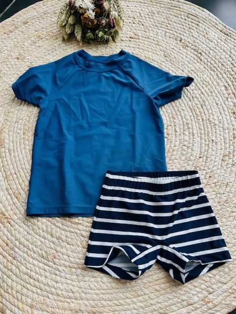 Zwemset H&M. Maat 98 Zwemset H&M. Maat 98