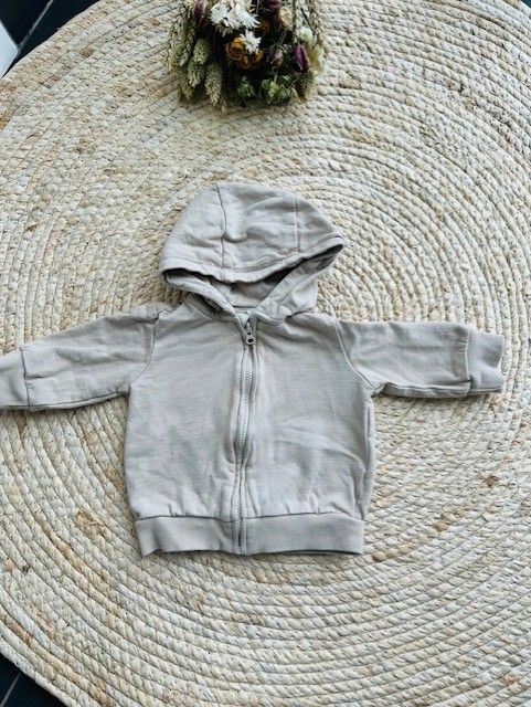 Vest H&M. Maat 62 Vest H&M. Maat 62