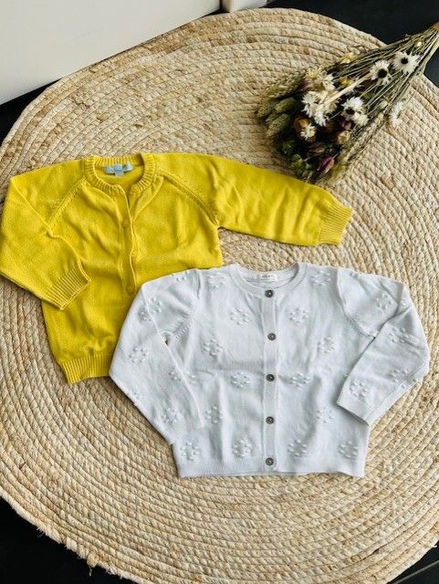 Vestje Next en non merk. Maat 86 Vestje Next en non merk. Maat 86