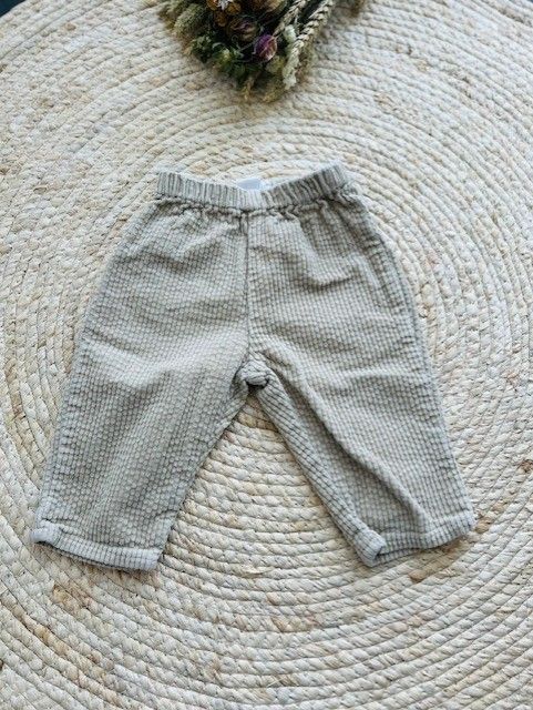 Broek Zara. Maat 74 Broek Zara. Maat 74