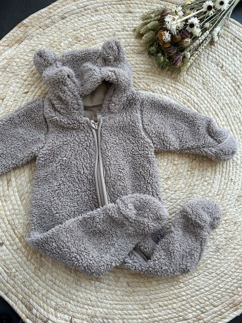 Berenpakje H&M. Maat 68 Berenpakje H&M. Maat 68