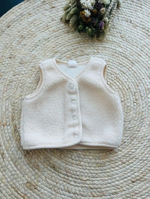 Vestje Hema. Maat 68 Vestje Hema. Maat 68