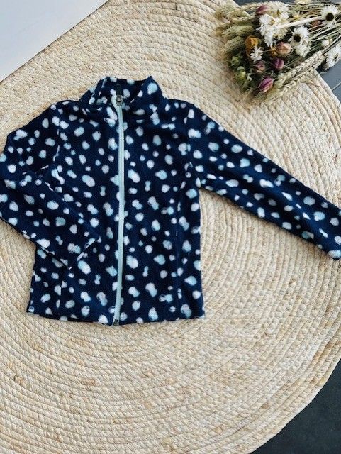 Fleece vest non merk. Maat 98/104 Fleece vest non merk. Maat 98/104