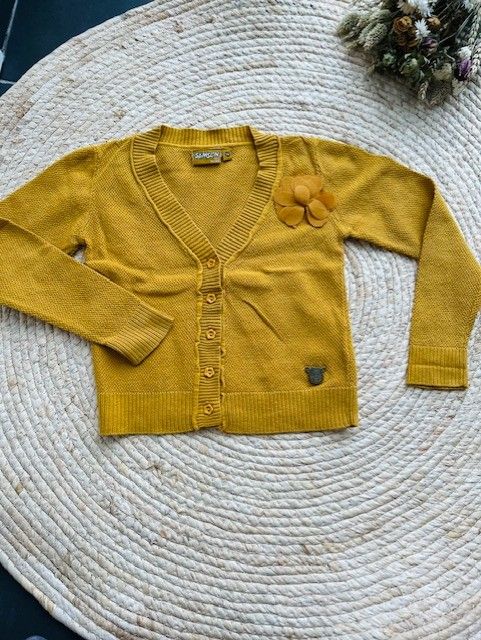 Vestje JBC. Maat 116 Vestje JBC. Maat 116