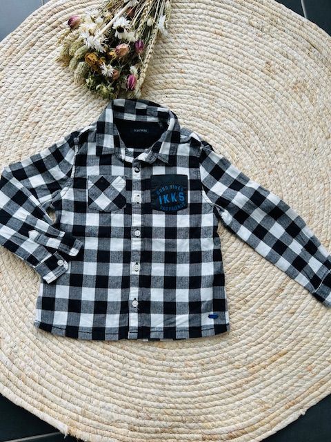 Hemdje Ikks. Maat 98 Hemdje Ikks. Maat 98