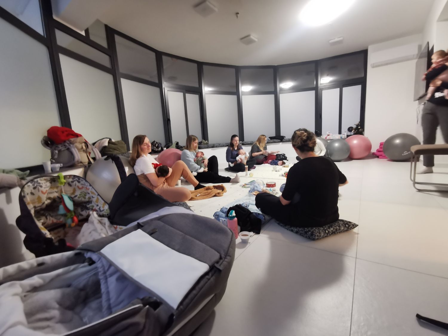 MAMA VIBE DRUŽIONICA