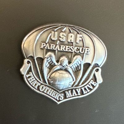 Pararescue (PJ) Flash Lapel Pin – Pewter, 1.125 Inch Pararescue (PJ) Flash Lapel Pin – Pewter, 1.125 Inch