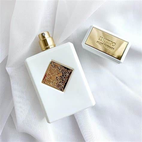 Musk Therapy Initio