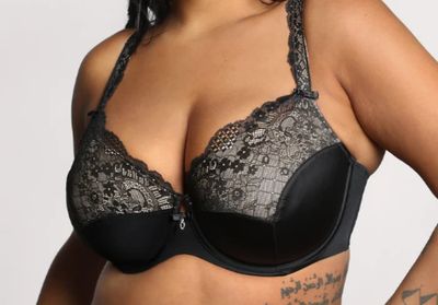 COUT 1017 TULIP UW MOLD BRA BLK