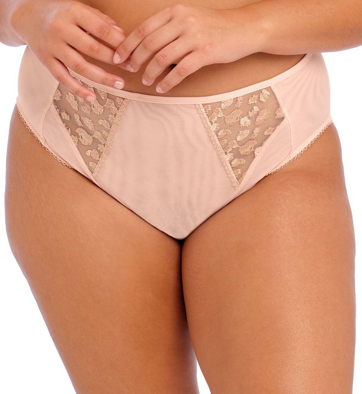 BRIEF EL301353 NAMRAH PAU