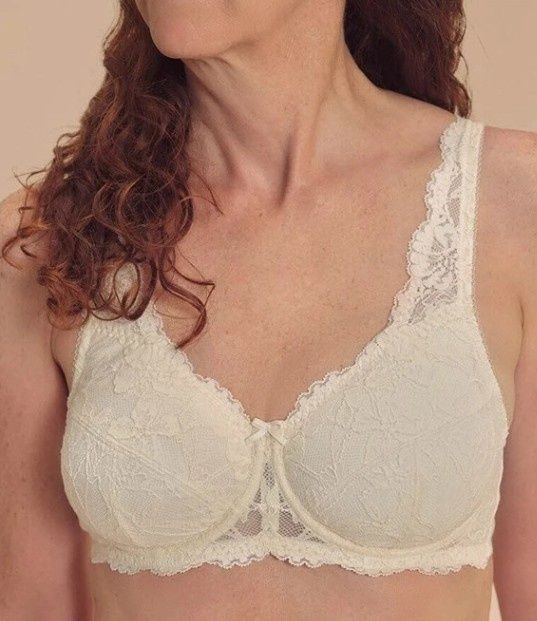AMOE 45123 FLORIA WF SEAM BRA OFF WH