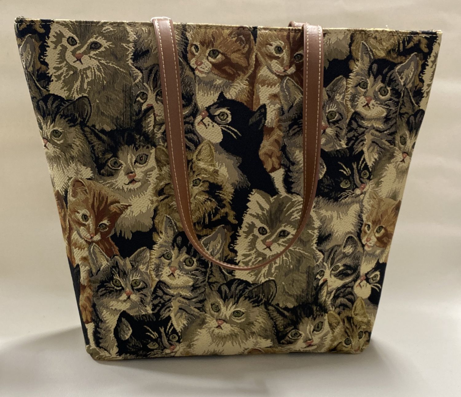 2620-3 Tapestry Purse Cats
