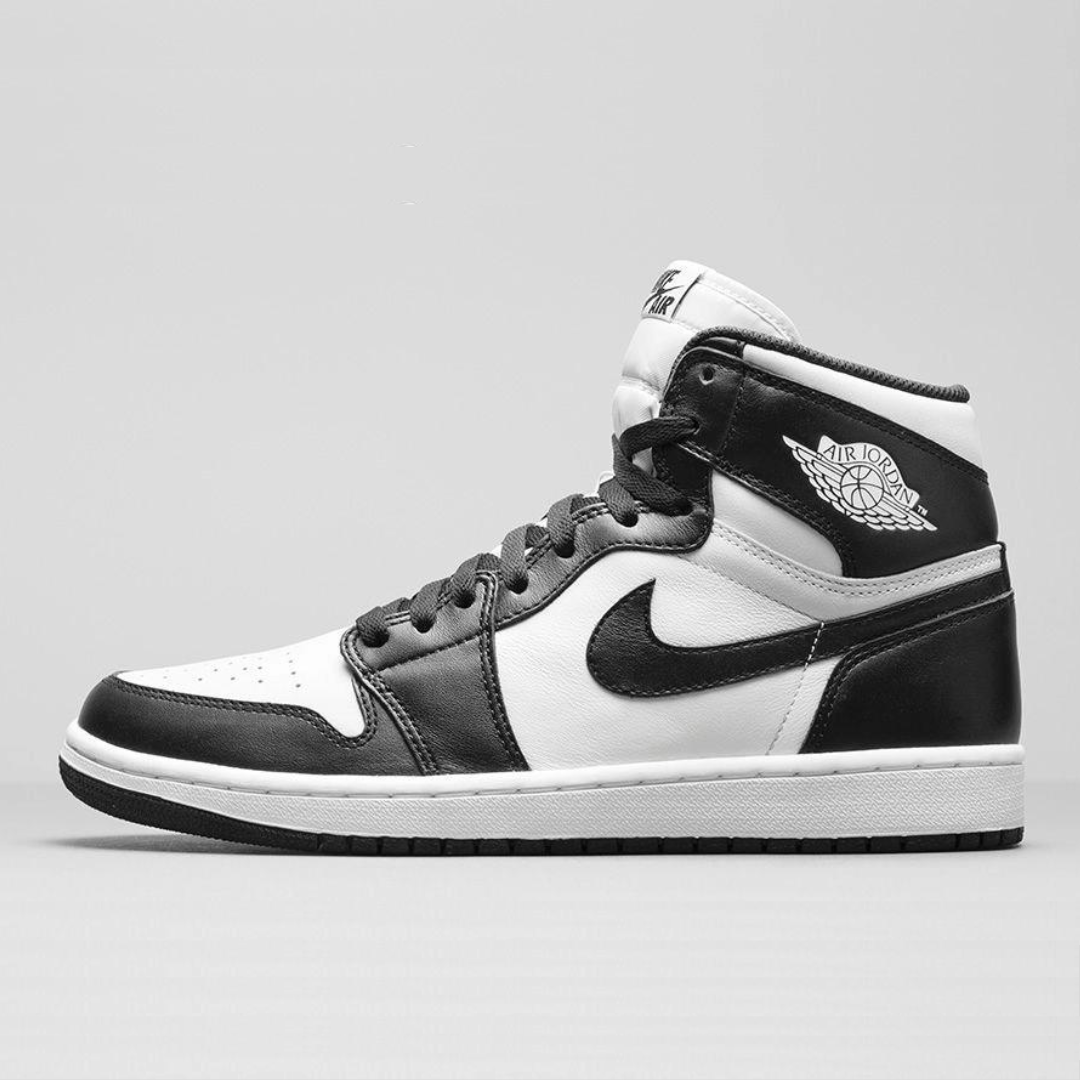 Air Jordan 1 High “Black/White”